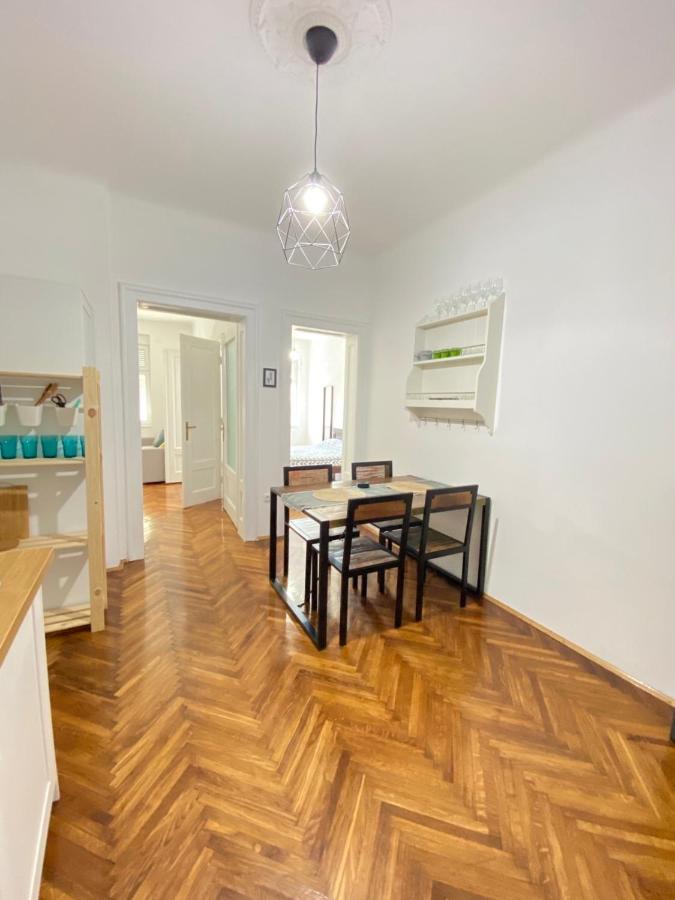 Apartamento Enjoy Kalenic Belgrado Exterior foto